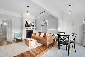 Charming 2-bed House in North Hobart