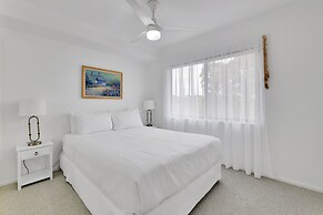 Homely 3-bed Townhouse With Pool & Gym Access