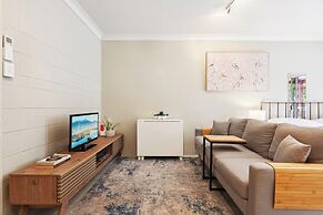 Comfy Studio Near Gabba With Secure Parking