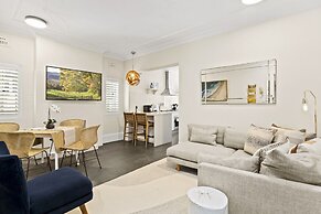 Comfy 2-bed Apartment With A/C Throughout