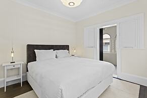 Comfy 2-bed Apartment With A/C Throughout