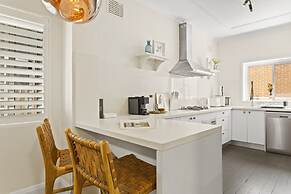 Comfy 2-bed Apartment With A/C Throughout