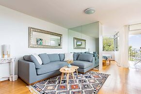 Bronte Beach Coastal Apartment With Ocean View