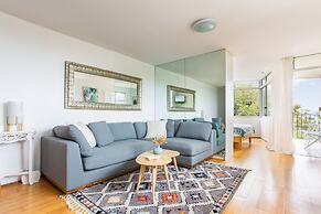 Bronte Beach Coastal Apartment With Ocean View