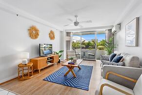 Beachfront 2-bed With Pool, BBQ