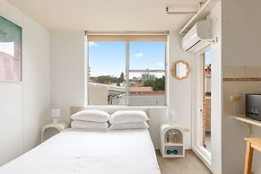 Bondi Studio Walk to Beach & Cafes