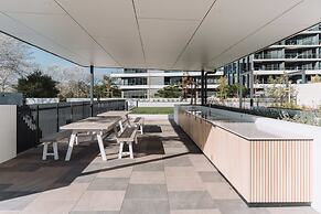 Pristine 2-bed Apartment With Pool and BBQ