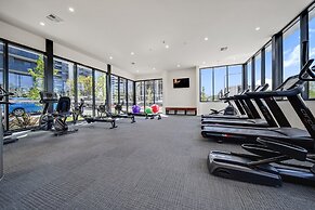 Pristine 2-bed Apartment With Pool and BBQ
