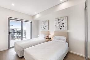 First Floor 3-bed Stunning Unit by The Ocean