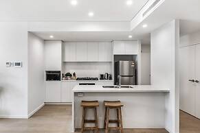 First Floor 3-bed Stunning Unit by The Ocean