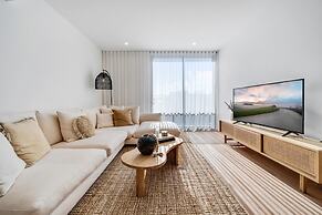 Spacious 1-bed Apartment With Gym, BBQ & Parking