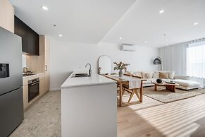Spacious 1-bed Apartment With Gym, BBQ & Parking