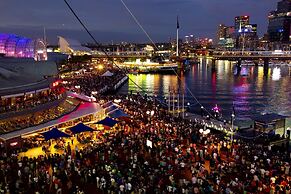 Thriving City Location, Dining hub Near CBD