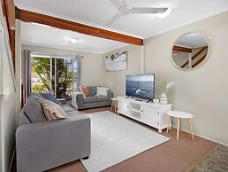 Relaxing Townhouse Steps From the Beach