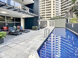2-bed City Apartment With Gym