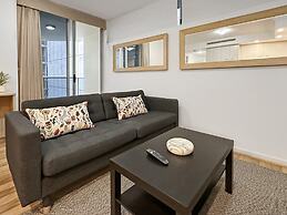 2-bed City Apartment With Gym