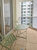 2-bed City Apartment With Gym