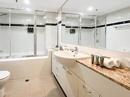 2-bed City Apartment With Gym