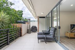 Best Location 2-bed With Gym, Pool 7-min From CBD