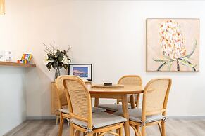 Best Location 2-bed With Gym, Pool 7-min From CBD