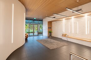 Best Location 2-bed With Gym, Pool 7-min From CBD
