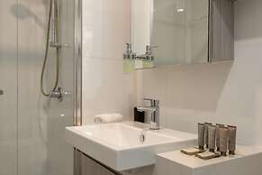Best Location 2-bed With Gym, Pool 7-min From CBD