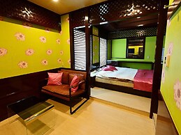HOTEL RAFFINE - Adults Only