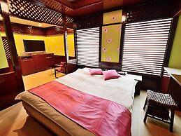HOTEL RAFFINE - Adults Only