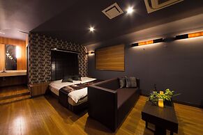 HOTEL RAFFINE - Adults Only