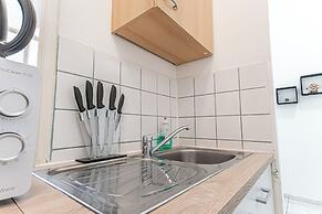 Charming 1BR Apt 15 Min to Vienna