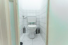 Charming 1BR Apt 15 Min to Vienna