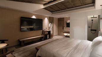 Shishe Spring Designer Homestay