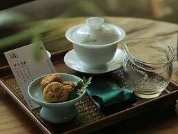 Shishe Spring Designer Homestay