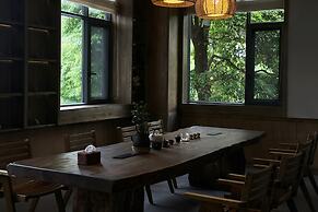 Shishe Spring Designer Homestay