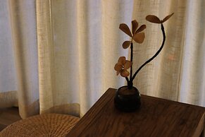 Shishe Spring Designer Homestay