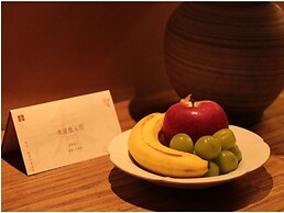 Shishe Spring Designer Homestay
