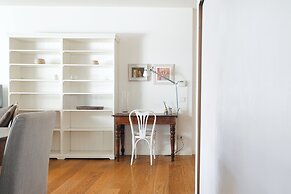 Delightful Family Flat with Terrace