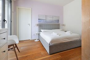 Delightful Family Flat with Terrace