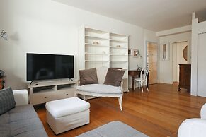 Delightful Family Flat with Terrace