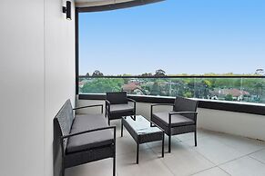 Generous 2-bed Apartment With Great Amenities