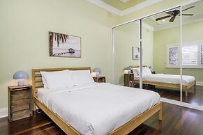 Incredible 3-bed Renovated Home With Huge Garden