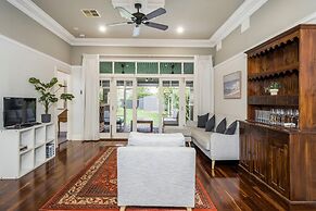 Incredible 3-bed Renovated Home With Huge Garden