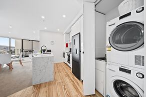 Stylish 2-bed Apartment in Canberra CBD