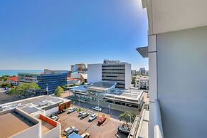 Stylish 1-bed Darwin City Stay With Balcony Views