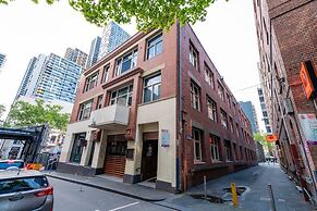 1-bed Warehouse Conversion in Melbourne CBD