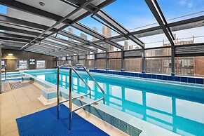 Central 2-bed Apartment With Parking,