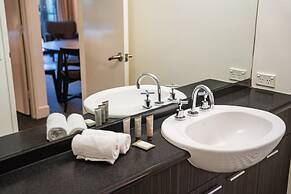 Chic 1-bed in East Melbourne With Gym & Pool