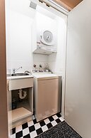 Chic 1-bed in East Melbourne With Gym & Pool
