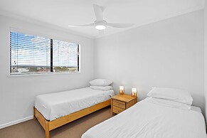 Beachside 3-bed With Bbq, Pool, Gym