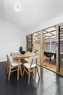 Chic Semi-detached 2-bed Home With Outdoor Dining